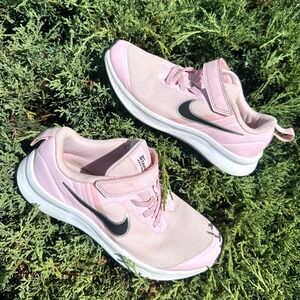 Nike Star Runner 3 Little Kids Shoes Size 2Y Pink Sneakers
